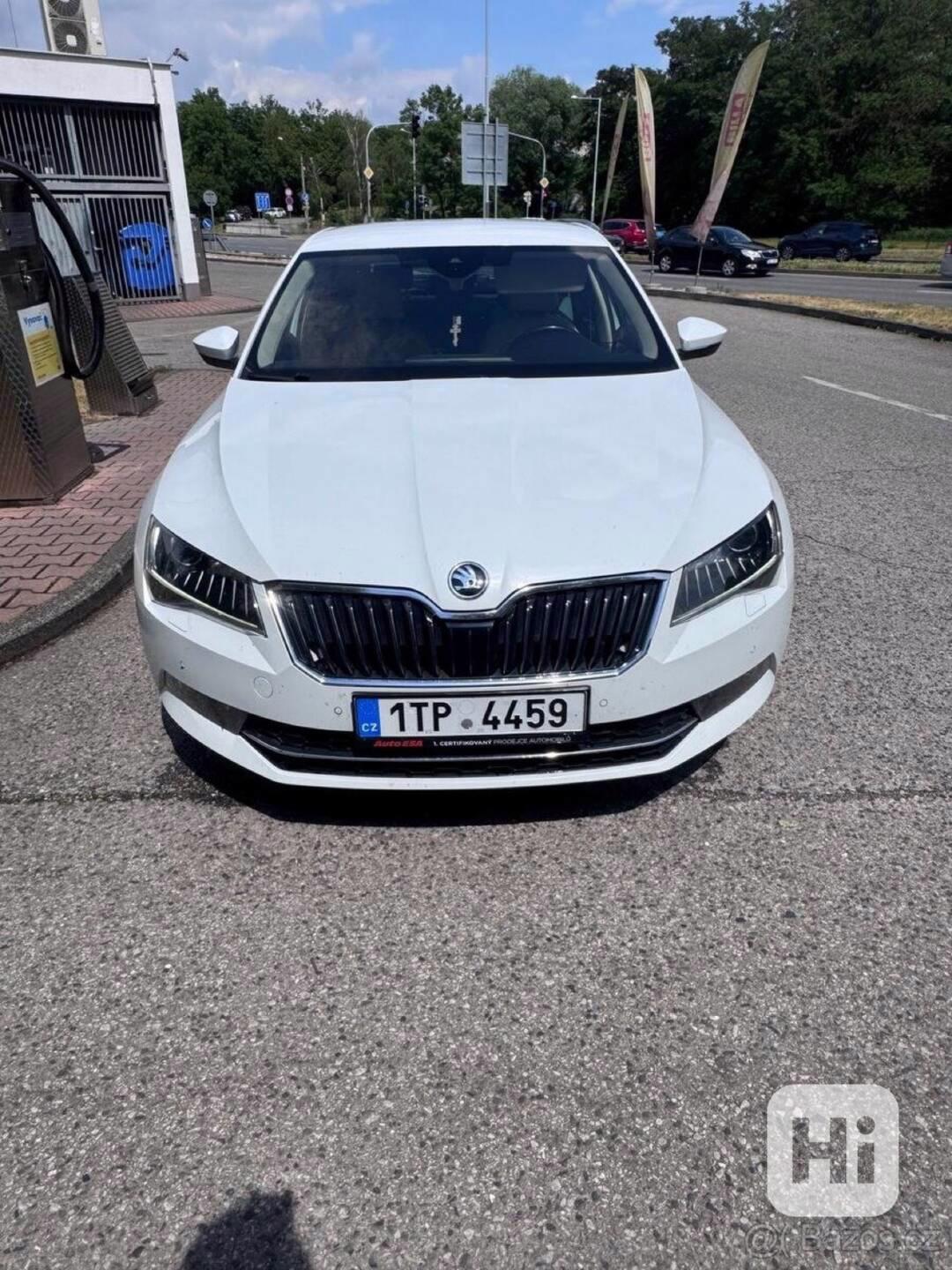 Škoda Superb 2,0   3 - foto 1