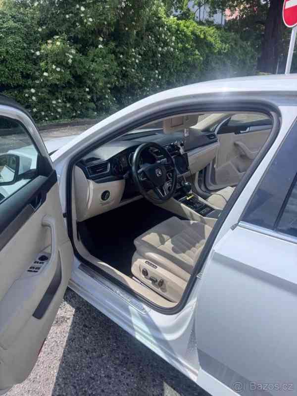 Škoda Superb 2,0   3 - foto 2
