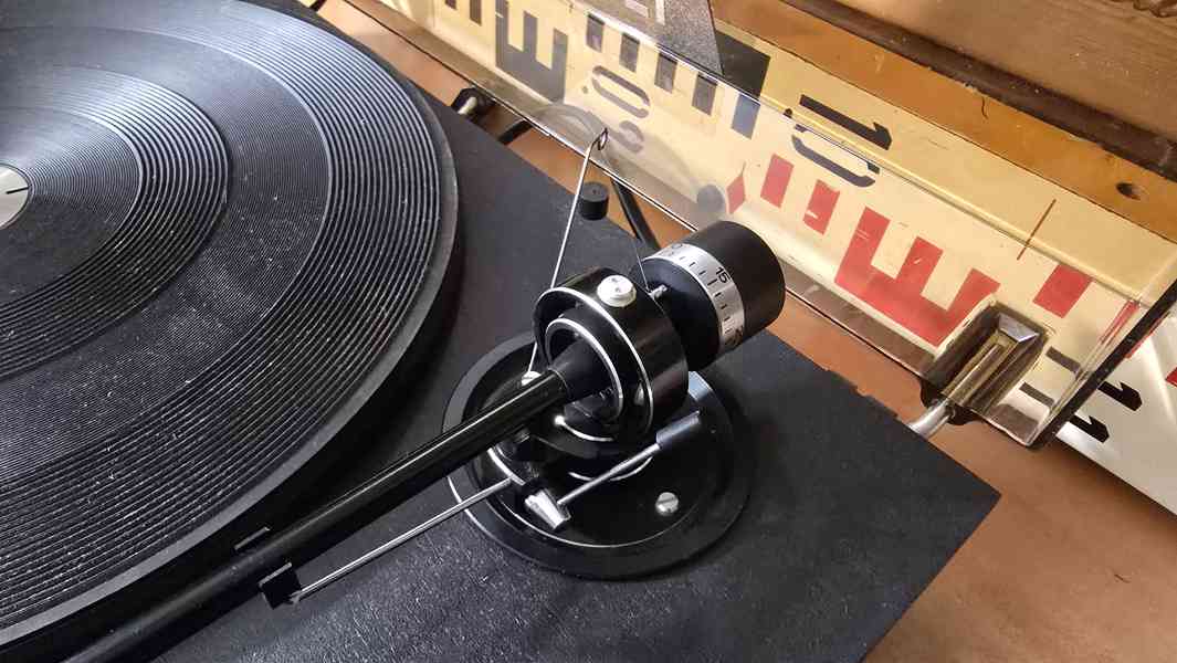 TESLA NC 500 hezký gramofon k údržbě nebo na ND (talíř OK) - foto 5