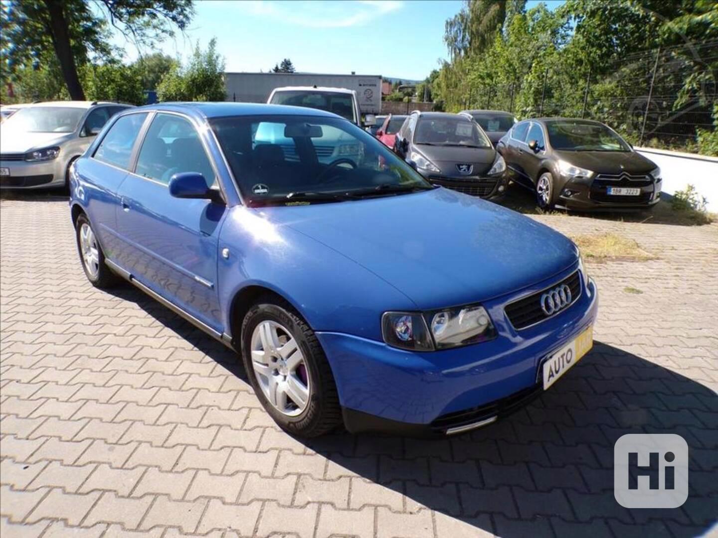 Audi A3 1,6 i ALU KOLA - foto 1