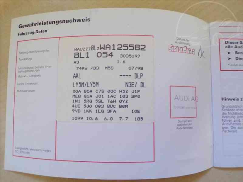 Audi A3 1,6 i ALU KOLA - foto 12