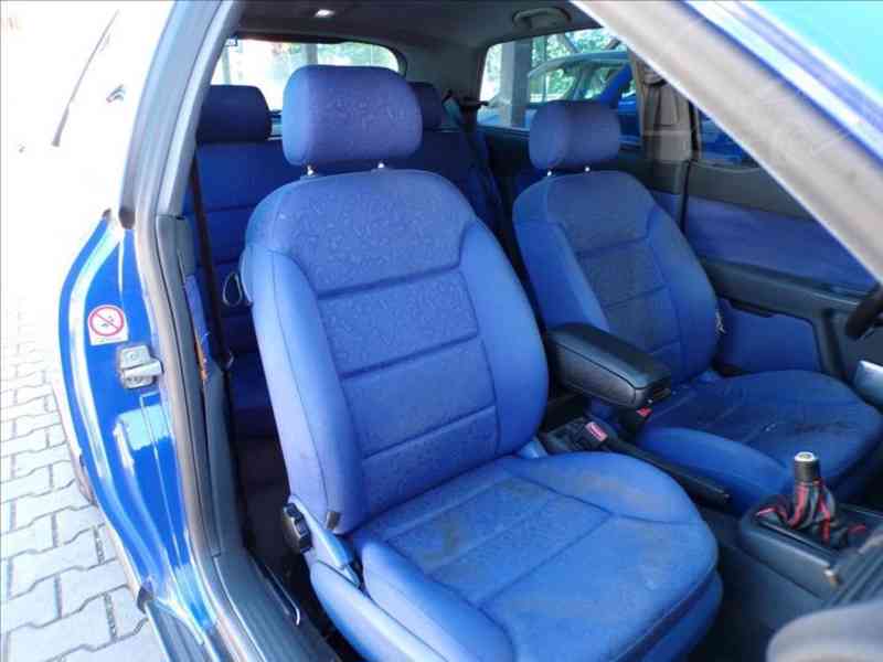 Audi A3 1,6 i ALU KOLA - foto 10
