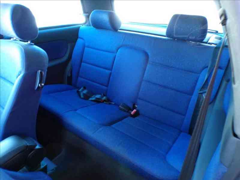 Audi A3 1,6 i ALU KOLA - foto 7