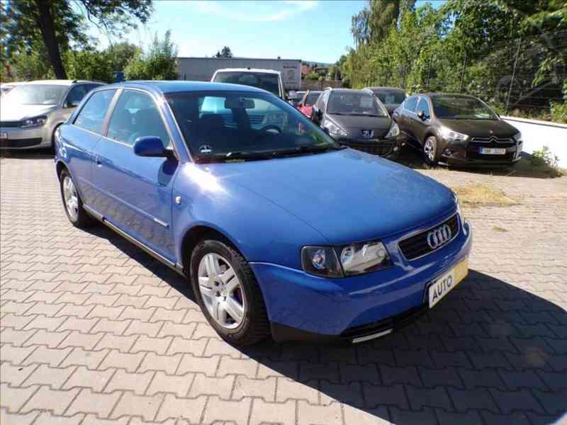 Audi A3 1,6 i ALU KOLA - foto 1