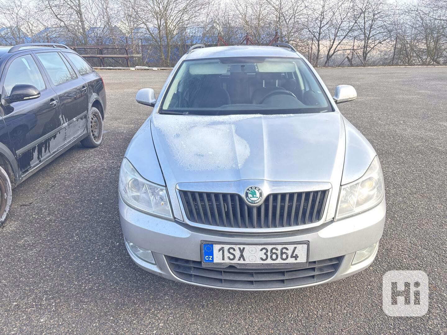 Škoda Octavia, r.v. 2012 - foto 1