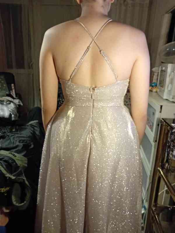 Maturitni šaty  - foto 6