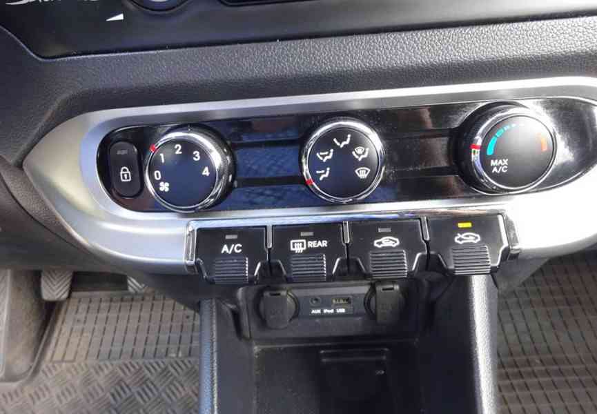 Kia Rio 1.1 CRDI r.v.2012 (55 kw) 2.Maj.Koupeno v ČR - foto 12