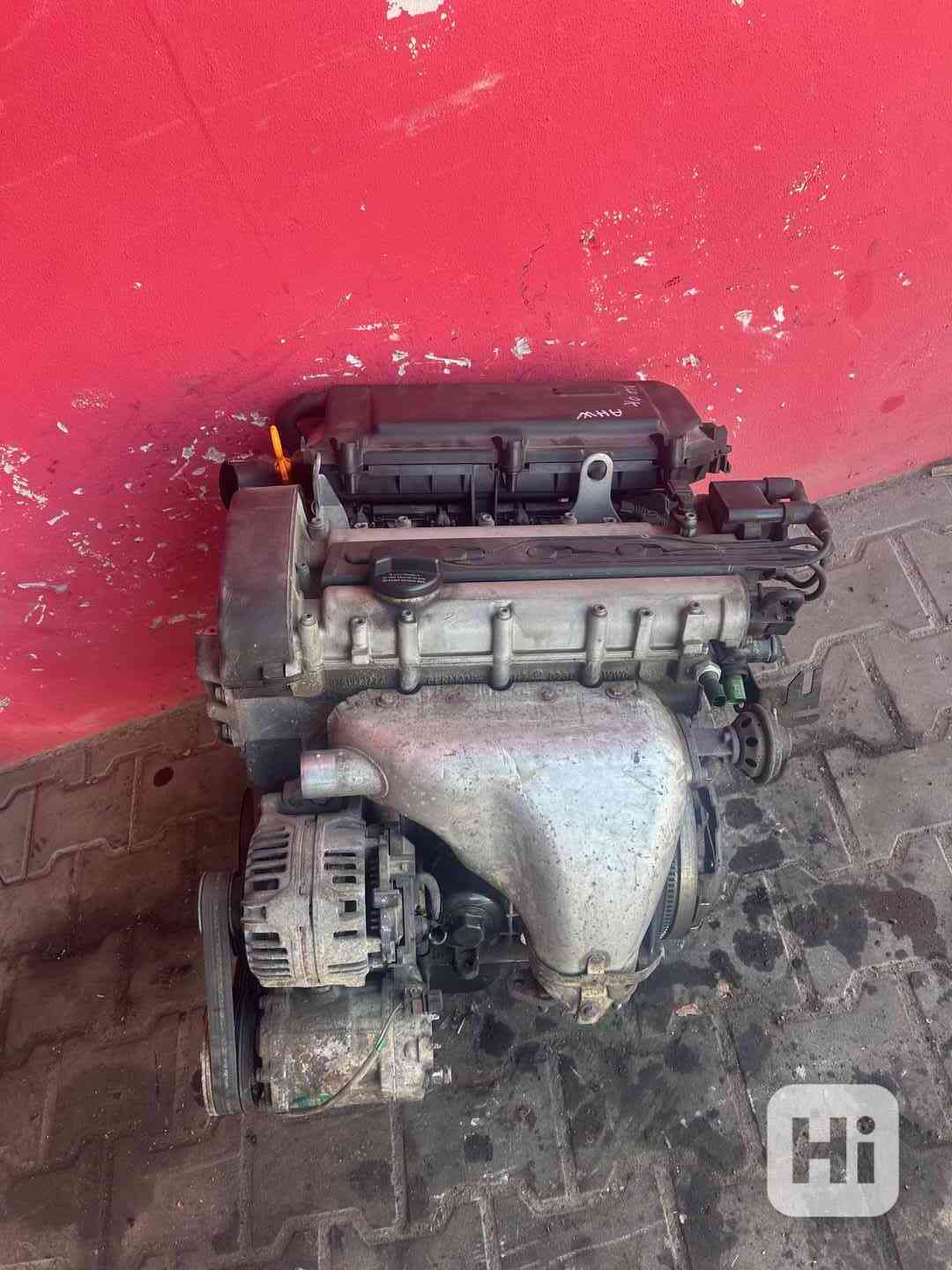 Motor 1,4 16V 55KW AHW WV Polo kompletní prodám - foto 1