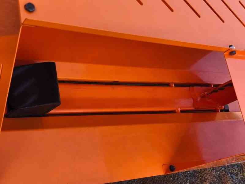 Prodám Štípačka dřeva Patriot 5 Tun.  - foto 9