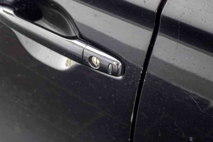 Mitsubishi Outlander 2.2 DI-D Intense+ - foto 11