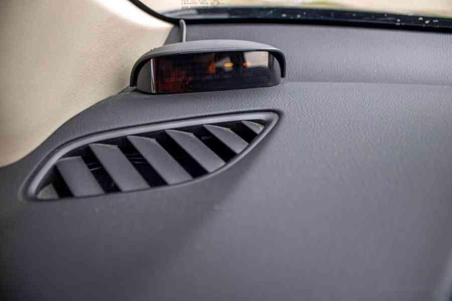 Mitsubishi Outlander 2.2 DI-D Intense+ - foto 17
