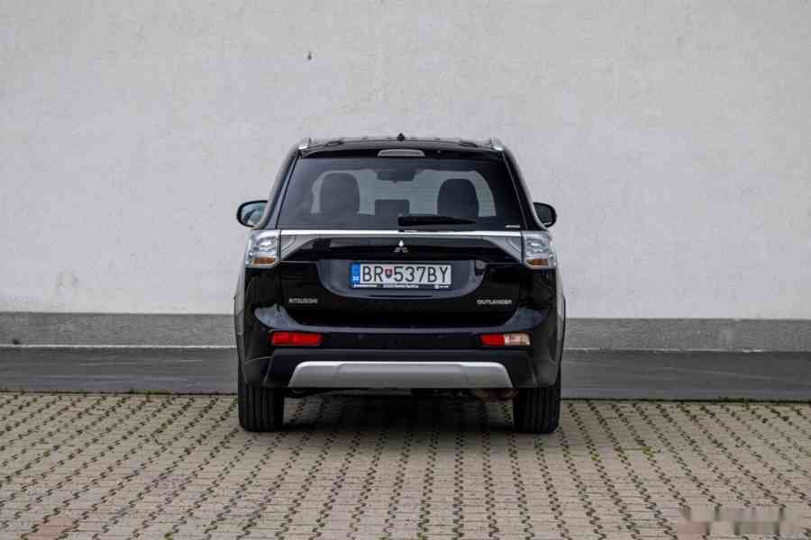 Mitsubishi Outlander 2.2 DI-D Intense+ - foto 6