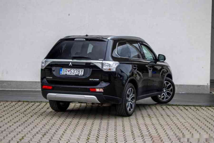 Mitsubishi Outlander 2.2 DI-D Intense+ - foto 7