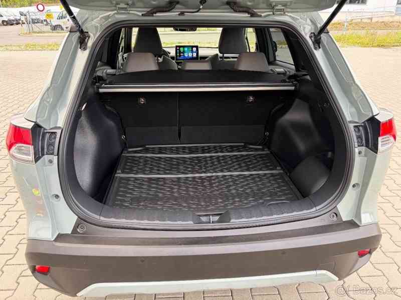 Toyota Corolla Cross 2,0   4x4 - servis Toyota - foto 4
