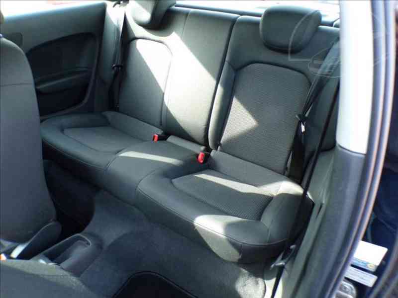 Audi A1 1,2 TFSI SRVISNÍ KNIHA - foto 9