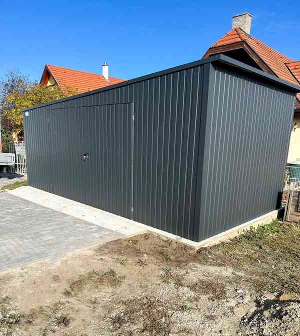 Plechova garáž 6x3m Dvoukřídlá vrata antracit - okapy TS852 - foto 5