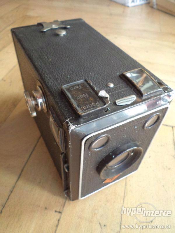 Historický Fotoaparát AGFA Box Spezial - Box 64
