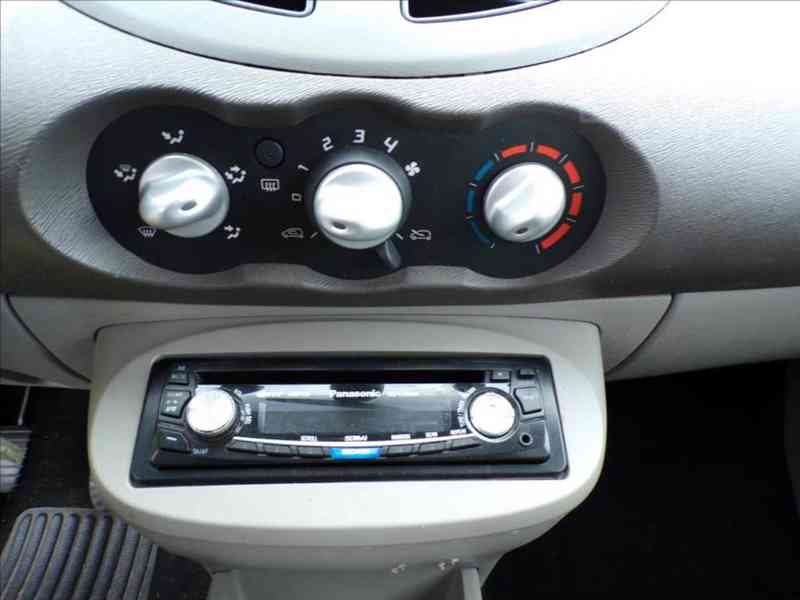 Renault Twingo 1,2 i - foto 6