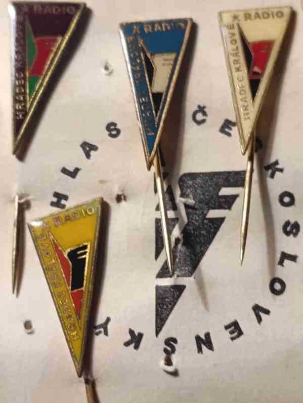 Sada 10 sběratelských odznaků Radio Hradec Králové - foto 5