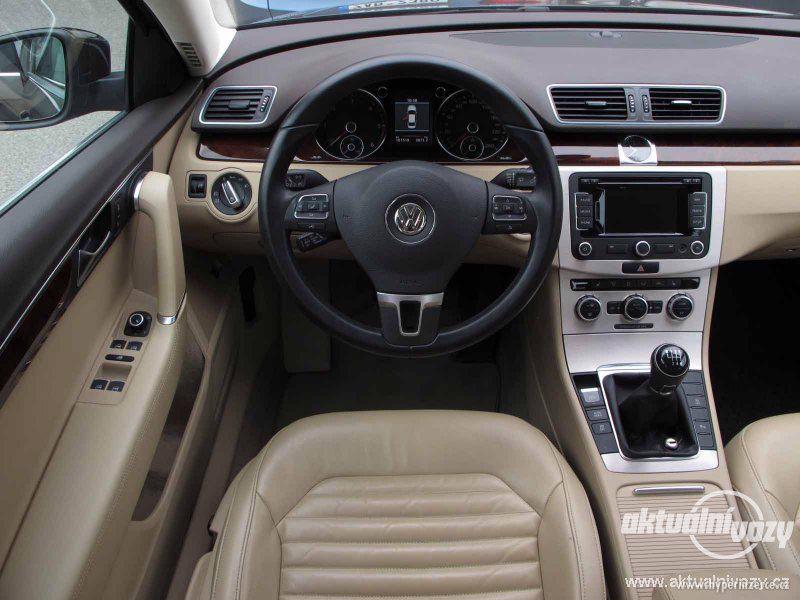 Volkswagen Passat 2.0, nafta, r.v. 2013, kůže - foto 6
