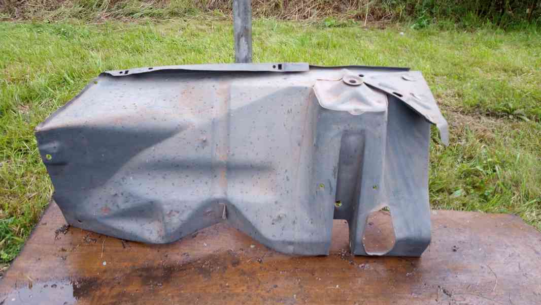 Dacia 1310 blatníky, podběh - foto 10