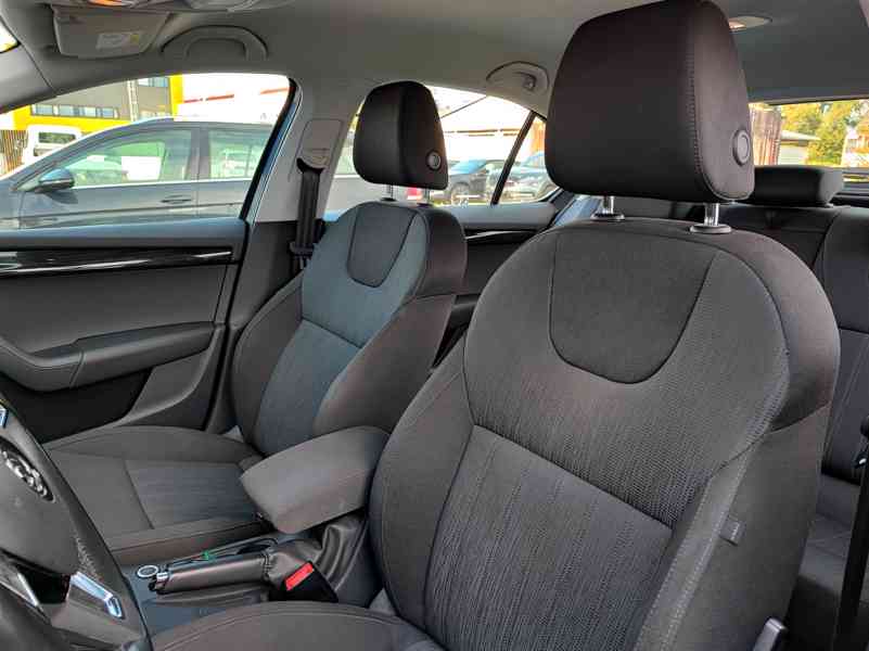 ŠKODA OCTAVIA III 4X4 SEDAN 2.0 TDI 135KW,DSG,2018,STYLE,DPH - foto 6