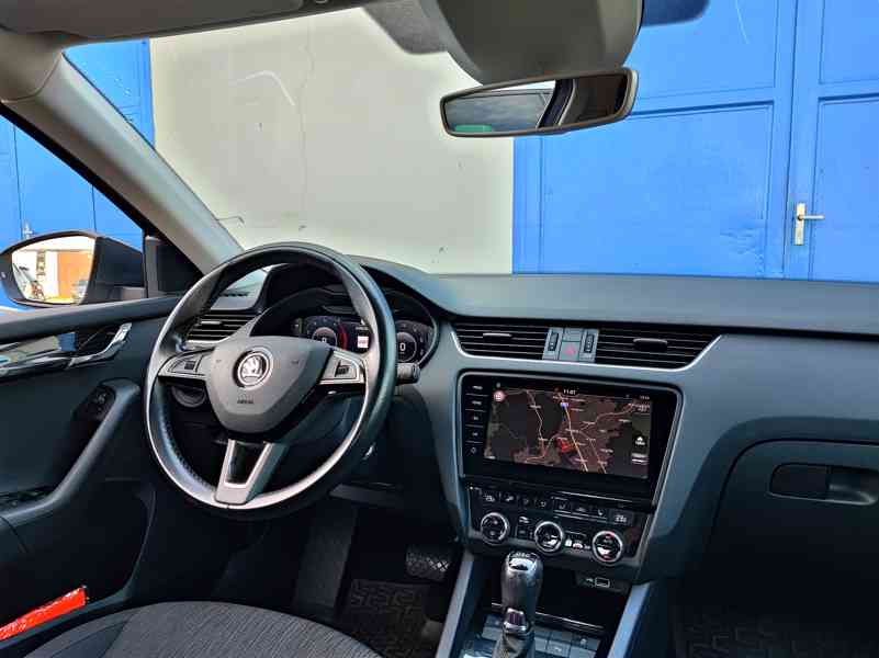 ŠKODA OCTAVIA III 4X4 SEDAN 2.0 TDI 135KW,DSG,2018,STYLE,DPH - foto 9