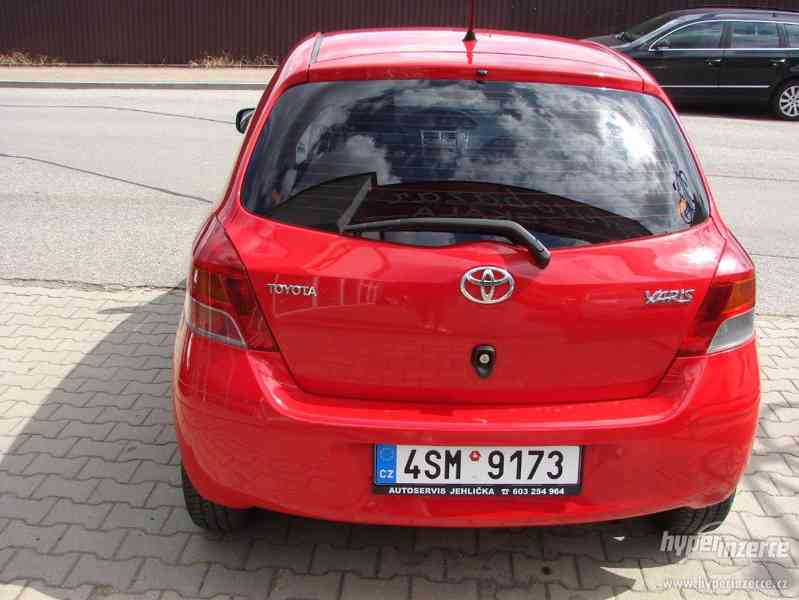 Toyota Yaris 1.0i r.v.2009 - foto 4