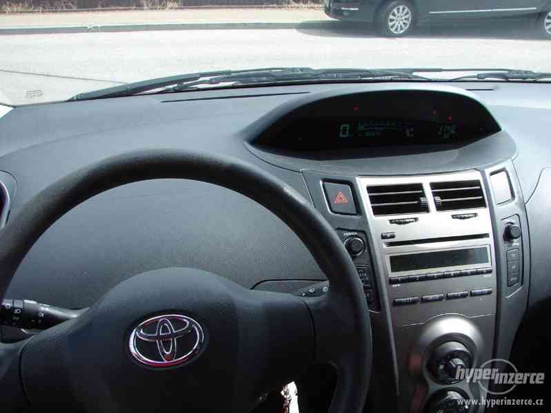 Toyota Yaris 1.0i r.v.2009 - foto 10