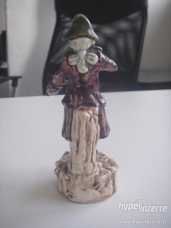Hráč na loutnu - porcelánová figurka Lladro - foto 4