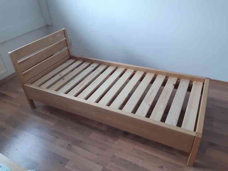 Dětská postel z kvalitního dřeva
