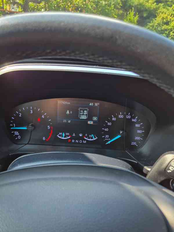 Ford Kuga TITANIUM X 2.0 TDCi 140 kW | 4x4 | AT | DPH | TOP - foto 10