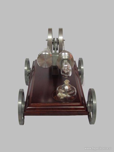 Vozitko se Stirlingovým motorem - foto 2
