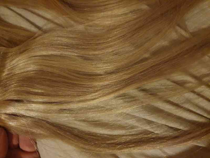 nové a nepoužité lidské blond BEZEŠVÉ (semless) clip in vlas - foto 2