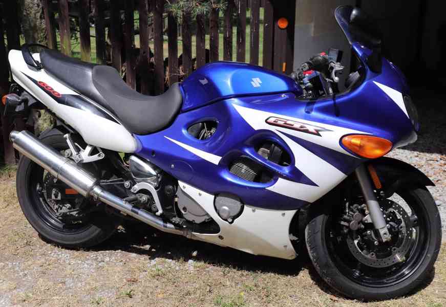 Suzuki GSX 600f Katana - foto 9