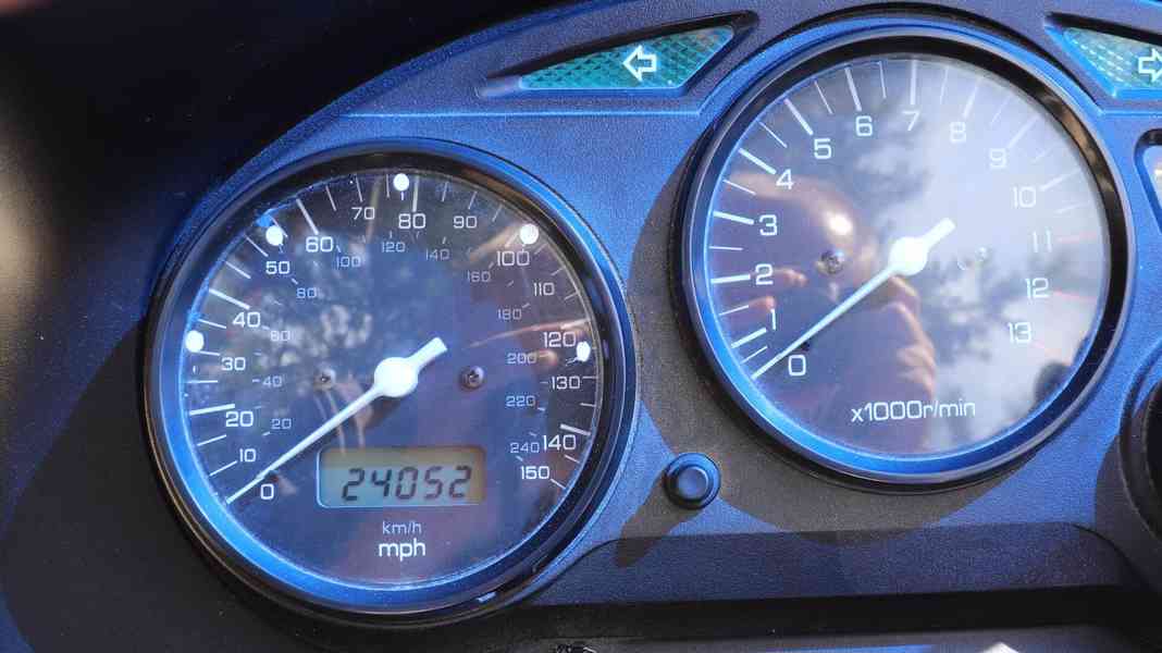 Suzuki GSX 600f Katana - foto 6