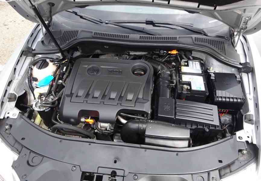 Škoda Superb 2.0 TDI Combi r.v.2012 (125 kw) Koupeno v ČR - foto 15