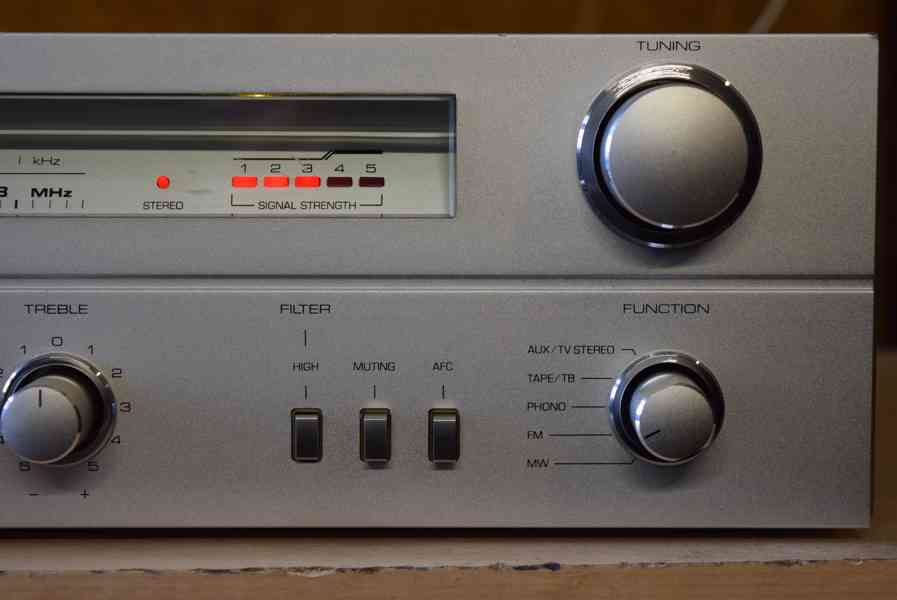 TELEFUNKEN RR 100 VINTAGE STEREO RECEIVER !! - foto 4