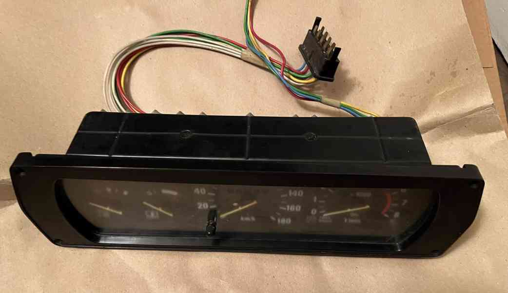 Přístrojovka ŠKODA RAPID a Š 125, 130, 136 - foto 4