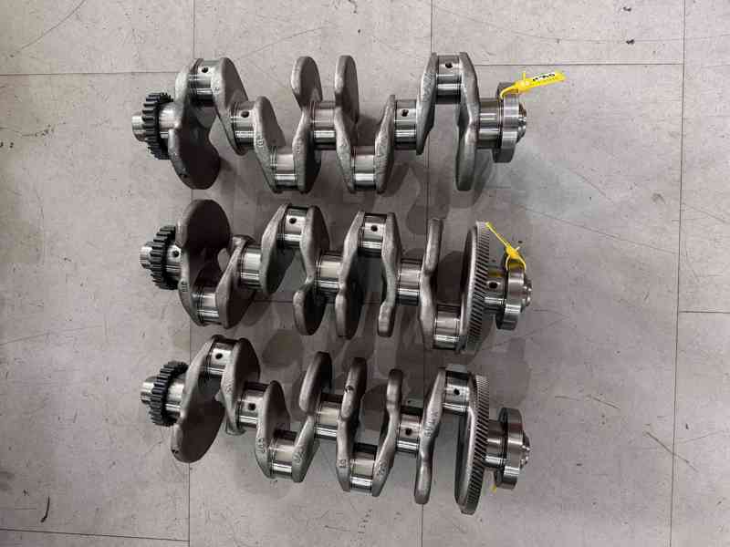 Kliková hřídel 2.0 - Audi, Seat, Škoda, VW - NOVÁ - foto 1