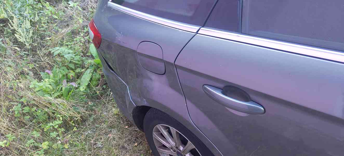Ford Mondeo 1.6 TDCI 85 KW - foto 8