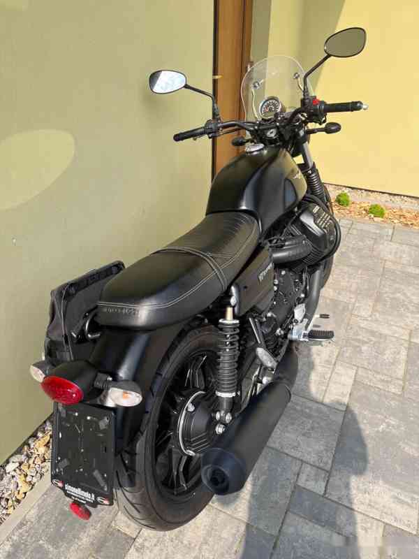 Moto Guzzi V7 III Stone - foto 5