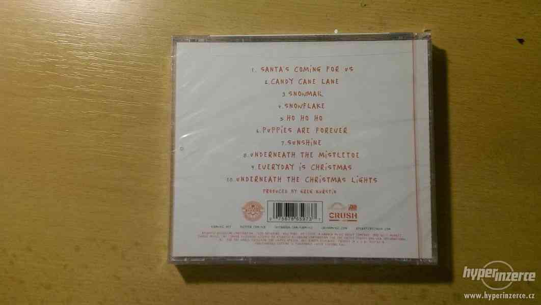 Sia - Everyday is CHristmas - Nové CD z USA - foto 2