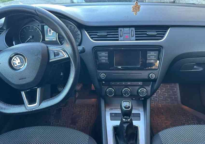 Škoda Octavia 1,6   III - foto 3