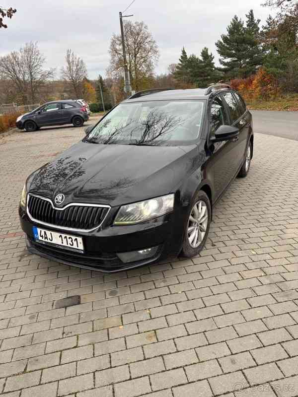 Škoda Octavia 1,6   III - foto 4
