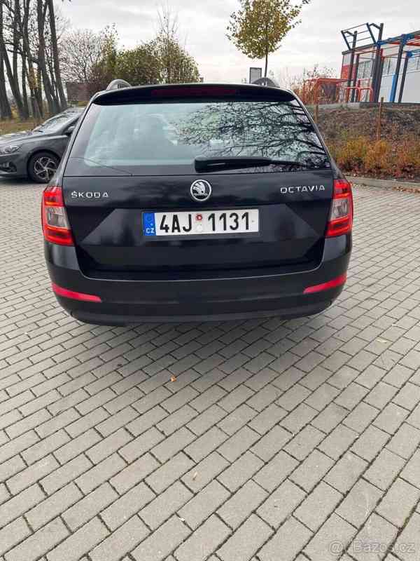 Škoda Octavia 1,6   III - foto 13