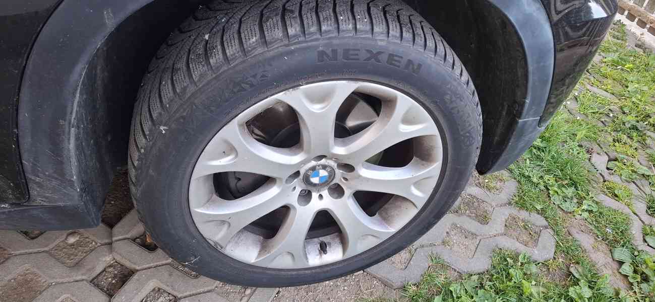 BMW X5 e70 3.0 7MÍST - foto 2