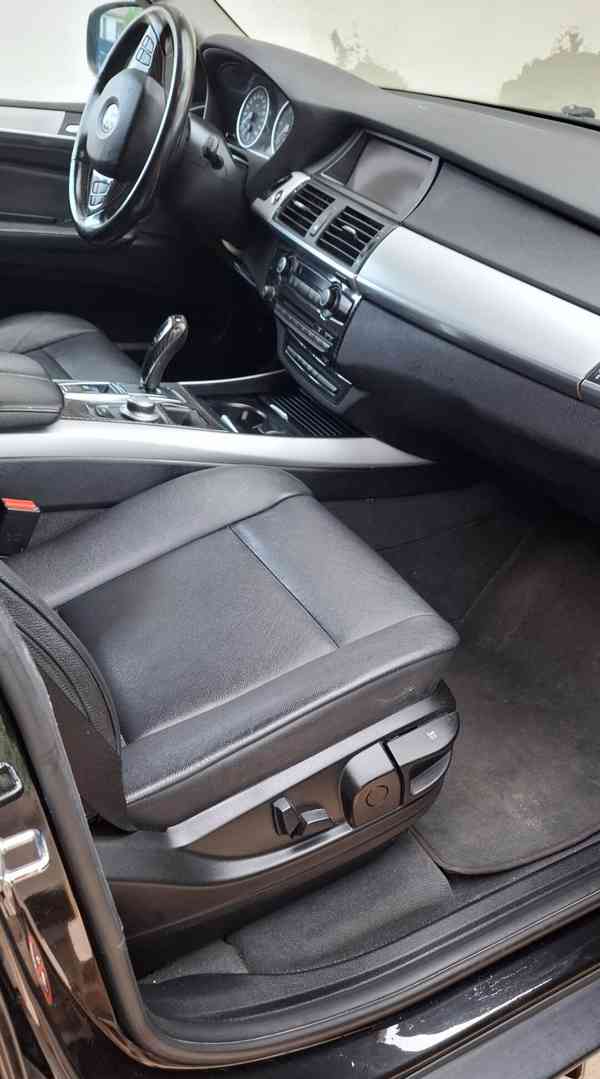 BMW X5 e70 3.0 7MÍST - foto 14