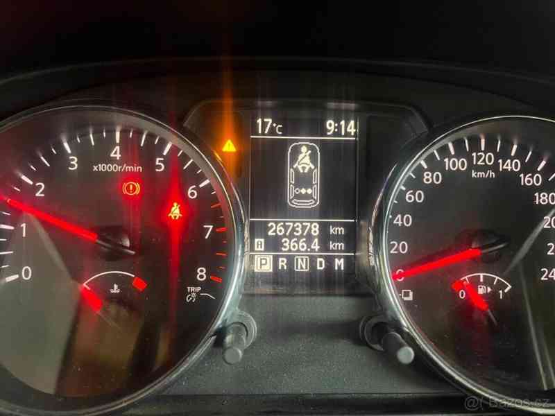Nissan Qashqai 2,0   4x4 - foto 5