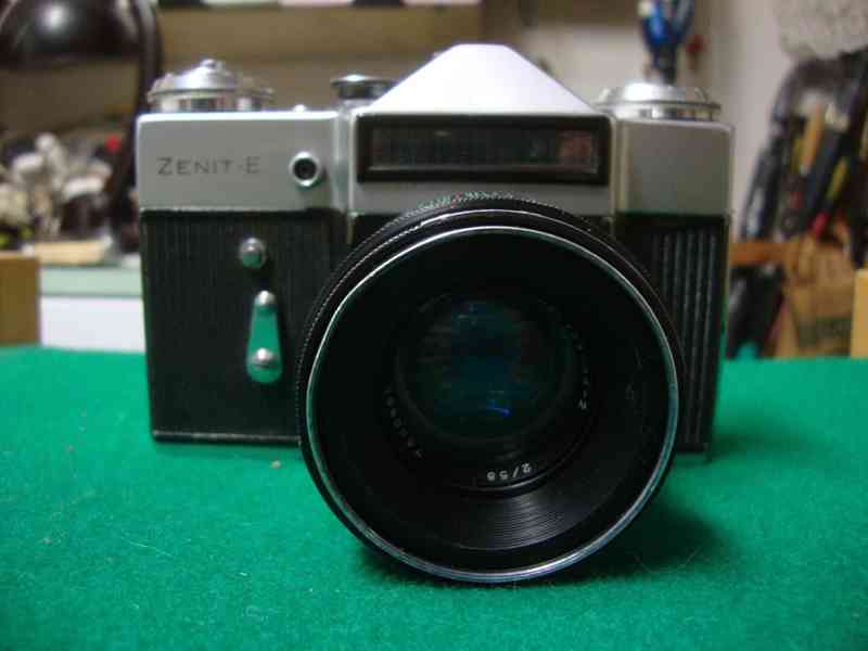 Foto fotoaparát Zenit-E objektiv HELIOS 44-2 2/58MM pouzdro - foto 2